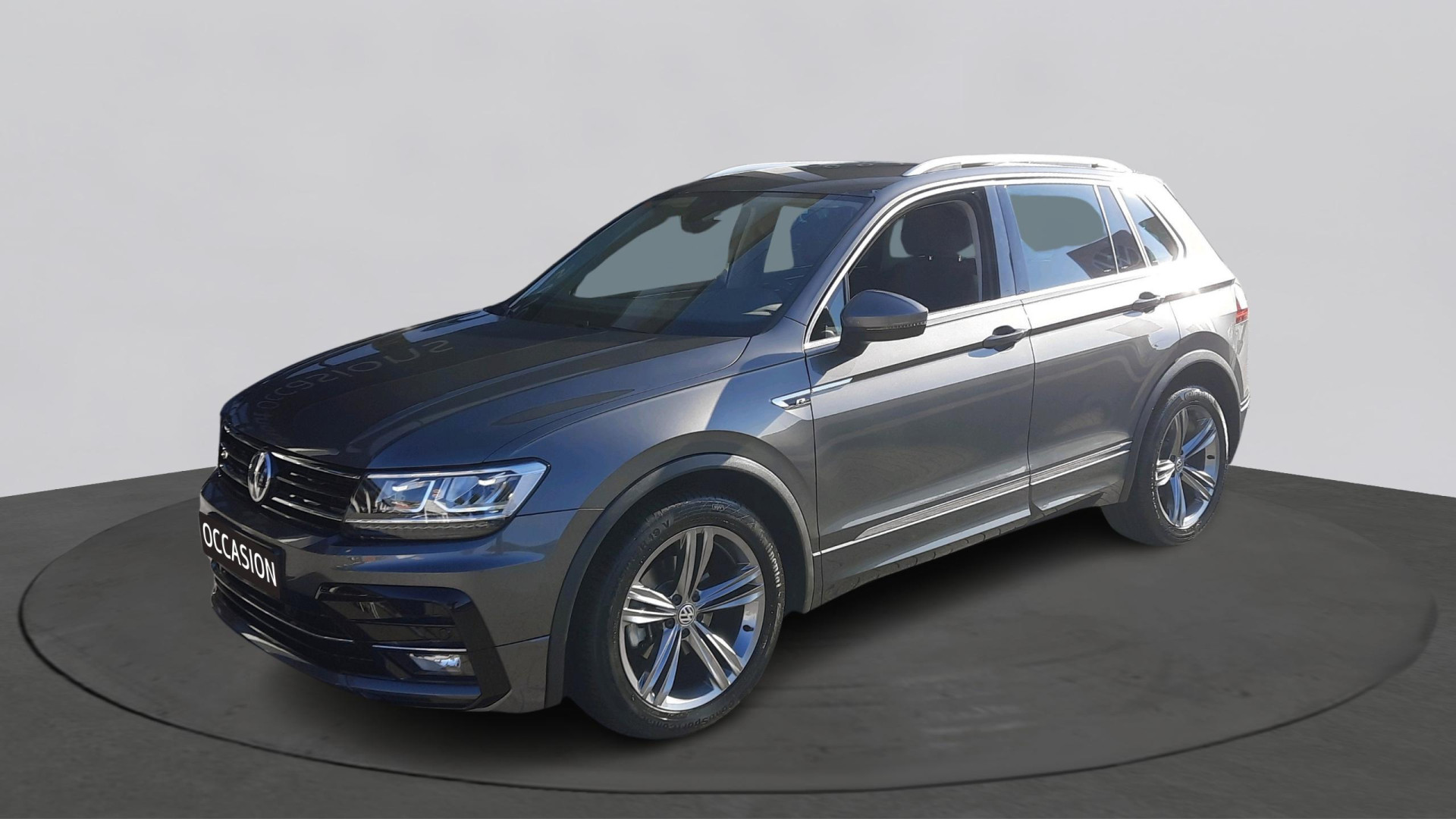 Volkswagen Tiguan 1.4 TSI ACT AUTOMAAT HIGHLINE | R-LINE | TREKHAAK NIEUW BINNEN, FOTO'S VOLGEN