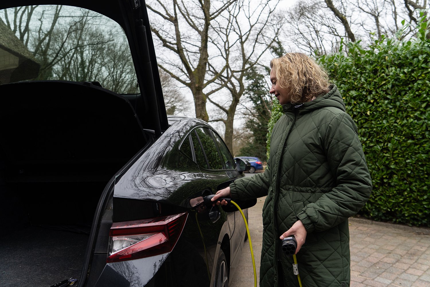 Bidirectioneel laden: je elektrische auto als slimme thuisbatterij | Shuttel | Slim laden met bidirectioneel laden: V2G, V2H of V2L
