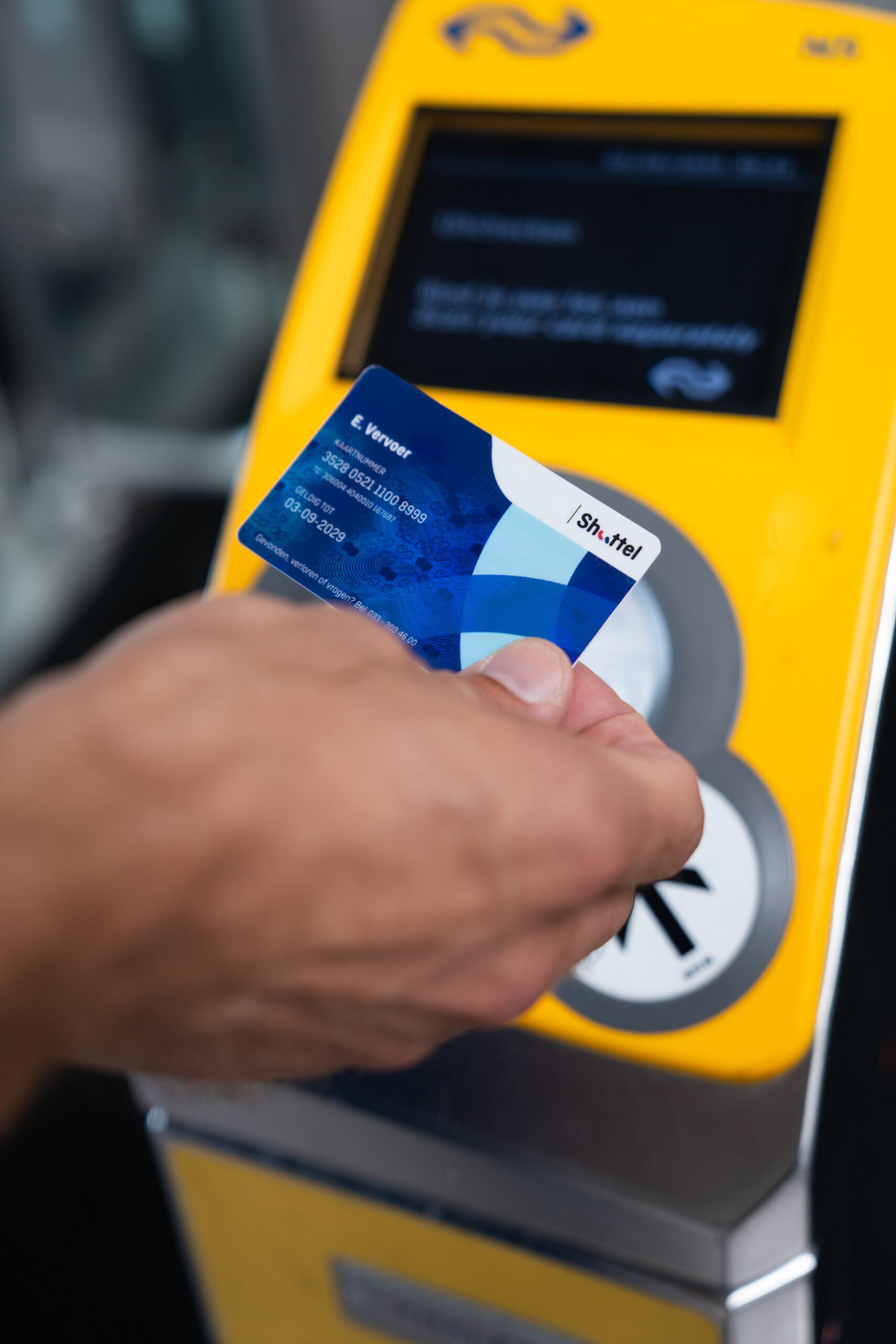 Dé zakelijke mobiliteitskaart voor zakelijk Nederland | Shuttel | Mobiliteitsadviseur